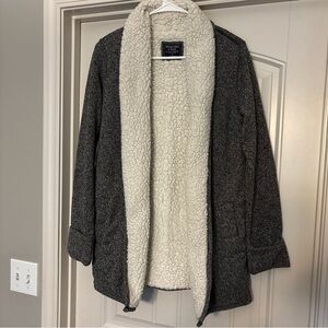 Abercrombie & Fitch Sherpa Lined Open Cardigan Jacket Grey Pockets Sz Small EUC